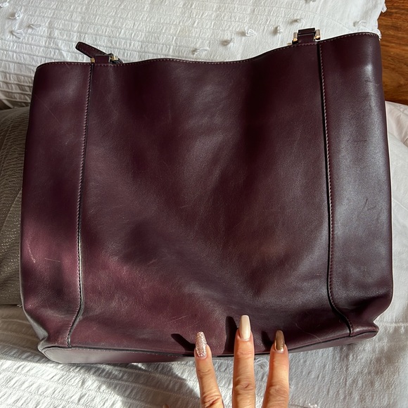 Pour La Victoire Handbag - Picture 2 of 13